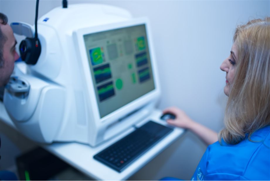 Tomograf în coerență optica Zeiss Cirrus OCT 5000 - clinica oftalmologica Dr Crenguta Feraru Iasi