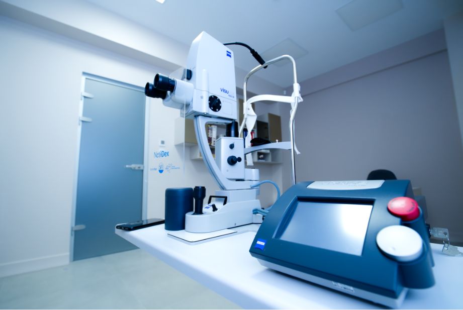 ZEISS VISULAS combi - clinica oftalmologica Dr Crenguta Feraru Iasi